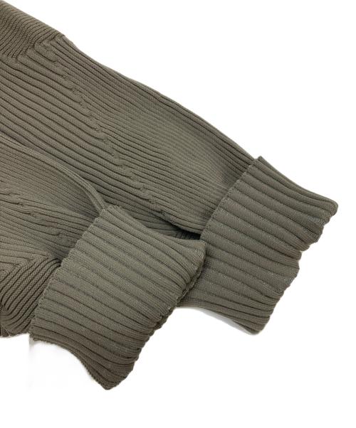 ISSEY MIYAKE（イッセイミヤケ）ISSEY MIYAKE (イッセイミヤケ) KONE KONE ジップアップ ブルゾン オリーブ サイズ:2の古着・服飾アイテム