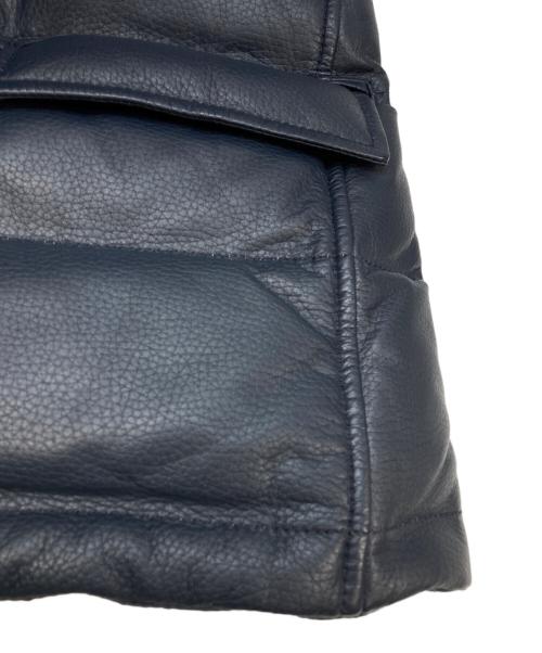 Thom Browne（トムブラウン）Thom Browne (トムブラウン) ダウン クラシック シングルブレスト スポーツコート ディアスキン ネイビー×レッドの古着・服飾アイテム