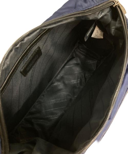 ZERO HALLIBURTON（ゼロ ハリバートン）ZERO HALLIBURTON (ゼロ ハリバートン) ナイロンショルダーバッグ ネイビー 未使用品の古着・服飾アイテム