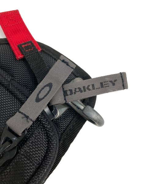 OAKLEY（オークリー）OAKLEY (オークリー) ウエストポーチ　アーカイブ ブラック×レッドの古着・服飾アイテム