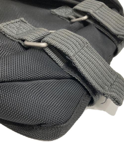 OAKLEY（オークリー）OAKLEY (オークリー) AP タクティカル ローラーバッグ クリップ　アーカイブ　 ブラックの古着・服飾アイテム