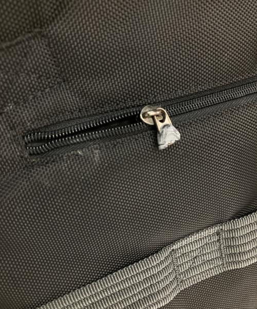 OAKLEY（オークリー）OAKLEY (オークリー) AP タクティカル ローラーバッグ クリップ　アーカイブ　 ブラックの古着・服飾アイテム
