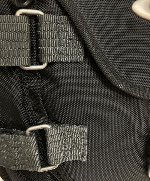 OAKLEY（オークリー）OAKLEY (オークリー) AP タクティカル ローラーバッグ クリップ　アーカイブ　 ブラックの古着・服飾アイテム