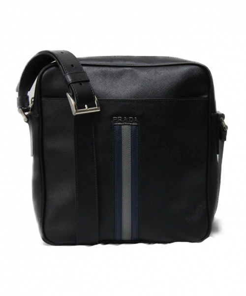 PRADA（プラダ）PRADA (プラダ) ショルダーバッグ ブラック サフィアーノの古着・服飾アイテム