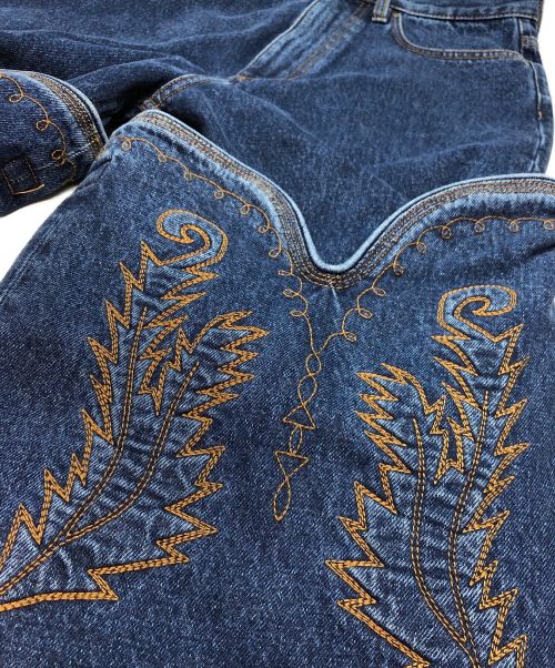 Y. PROJECT（ワイプロジェクト）Y. PROJECT (ワイプロジェクト) ロゴ ディテール カウボーイ カフス ジーンズ インディゴ サイズ:SIZE 71cm(W28)の古着・服飾アイテム