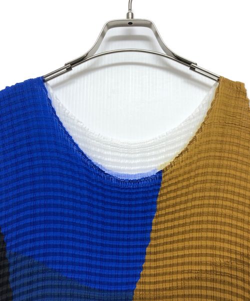 ISSEY MIYAKE（イッセイミヤケ）ISSEY MIYAKE (イッセイミヤケ) デザインプリーツワンピース ブルー サイズ:SIZE 2の古着・服飾アイテム