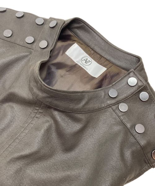 AOIWANAKA（アオイワナカ）AOIWANAKA (アオイワナカ) クロップドプルオーバー ブラウン サイズ:表記なしの古着・服飾アイテム