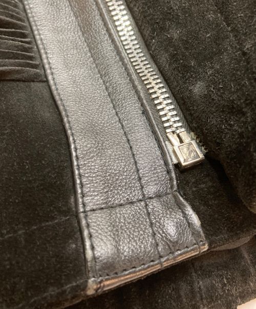 AMI LONDON（エーエムアイロンドン）AMI LONDON (エーエムアイロンドン) スウェード切替フリンジレザーライダースジャケット ブラック サイズ:SIZE Mの古着・服飾アイテム