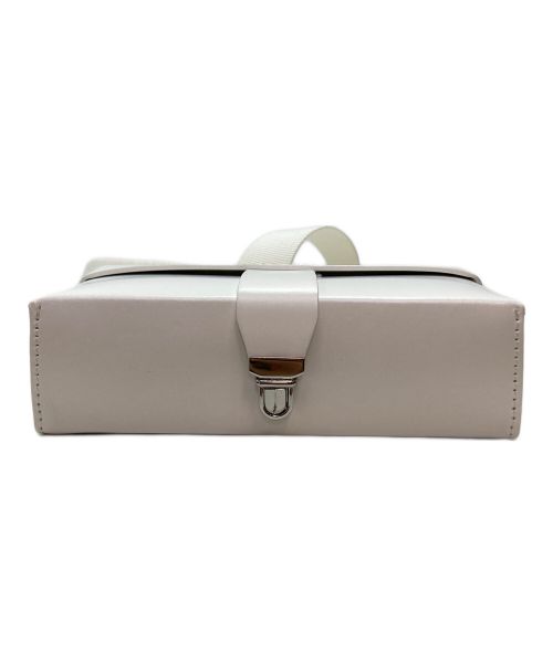 MM6 Maison Margiela（エムエムシックスメゾンマルジェラ）MM6 Maison Margiela (エムエムシックス メゾンマルジェラ) TOOLBOOX SMALL CROSS ホワイトの古着・服飾アイテム