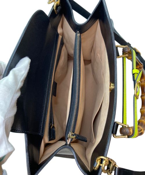 GUCCI（グッチ）GUCCI (グッチ) バンブーダイアナミディアムトートバッグ ブラックの古着・服飾アイテム