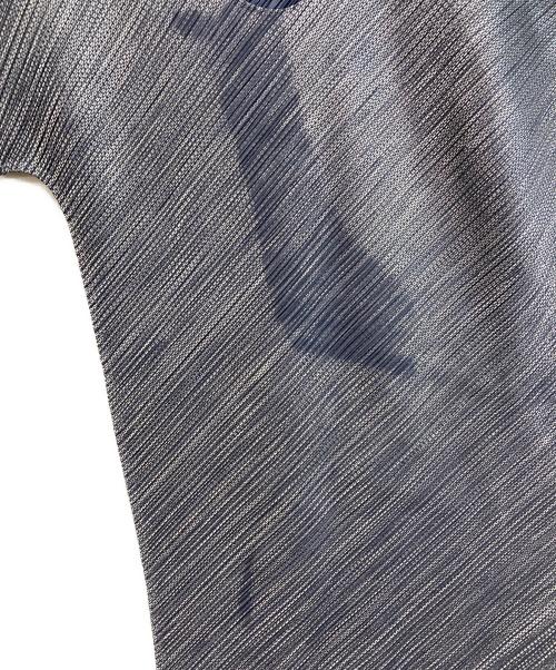 PLEATS PLEASE（プリーツプリーズ）PLEATS PLEASE (プリーツプリーズ) 斜めプリーツワンピース シルバー×ブルー サイズ:3の古着・服飾アイテム