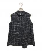 ANAYIアナイ）の古着「カリグラフィティープリントノースリーブブラウス」｜ネイビー