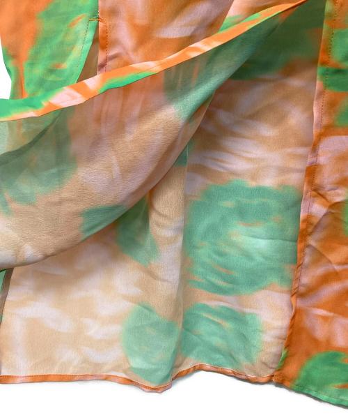 GANNI（ガニー）GANNI (ガニー) フラワースリットワンピース グリーン×オレンジ サイズ:SIZE 34 未使用品の古着・服飾アイテム