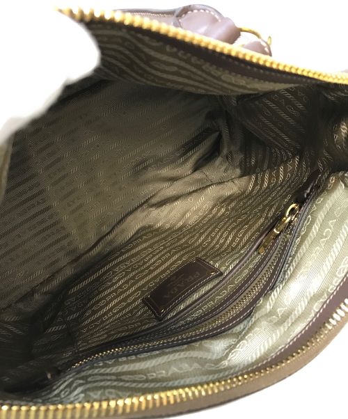 PRADA（プラダ）PRADA (プラダ) LOGO JACQUARDバッグ ブラウンの古着・服飾アイテム