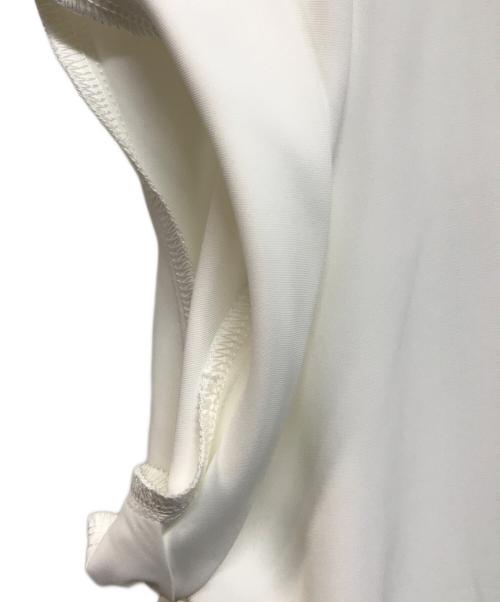 stola.（ストラ）stola. (ストラ) パール釦タックスリーブブラウス ホワイト サイズ:38の古着・服飾アイテム