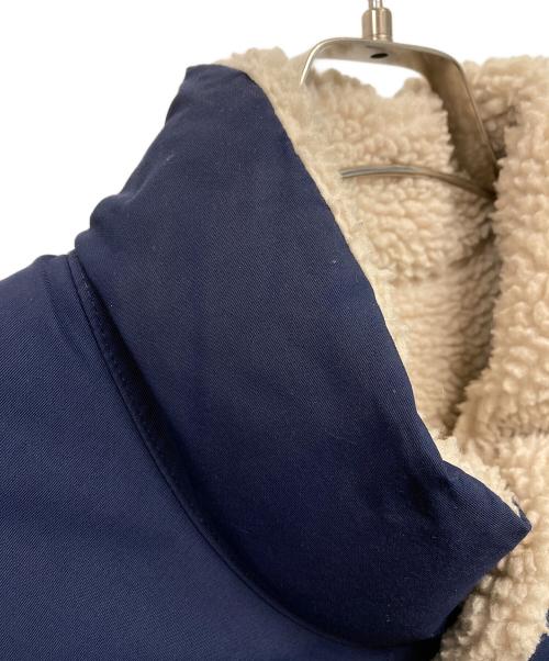 Patagonia（パタゴニア）Patagonia (パタゴニア) リバーシブル・ビビー・ダウン・ベスト ベージュ サイズ:-の古着・服飾アイテム