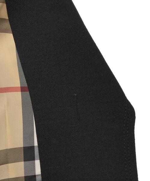 BURBERRY BLUE LABEL（バーバリーロンドンブルーレーベル）BURBERRY BLUE LABEL (バーバリーロンドンブルーレーベル) 裏ノヴァチェック3Bジャケット ブラック サイズ:38の古着・服飾アイテム