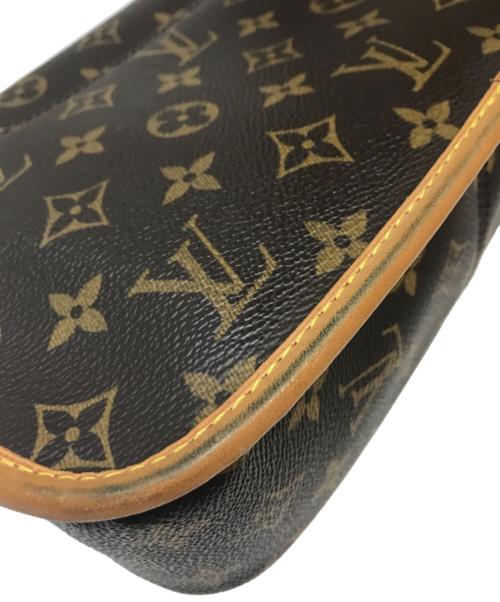 LOUIS VUITTON（ルイ ヴィトン）LOUIS VUITTON (ルイ ヴィトン) ショルダーバッグ ブラウンの古着・服飾アイテム