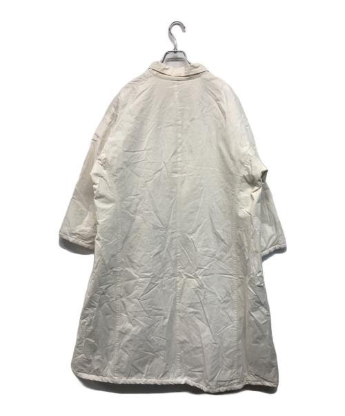 Yarmo（ヤーモ）Yarmo (ヤーモ) 別注 Quilting Lab Coat ホワイト サイズ:Freeの古着・服飾アイテム
