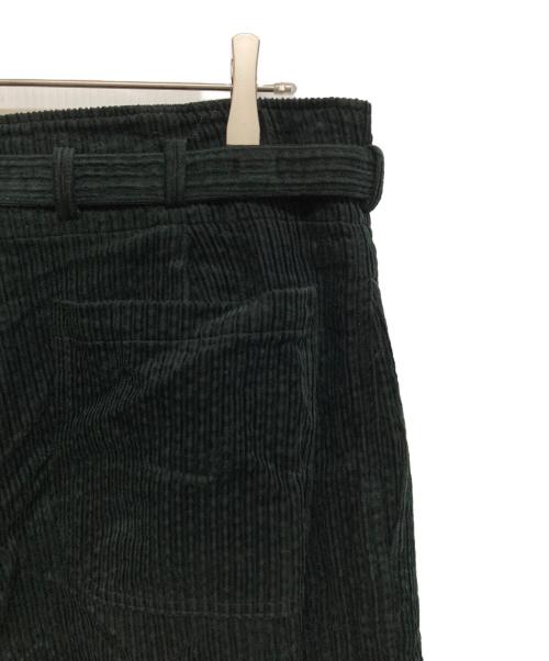 susuri（ススリ）susuri　　 (ススリ) タピールパンツ ブラック サイズ:SIZE 4の古着・服飾アイテム