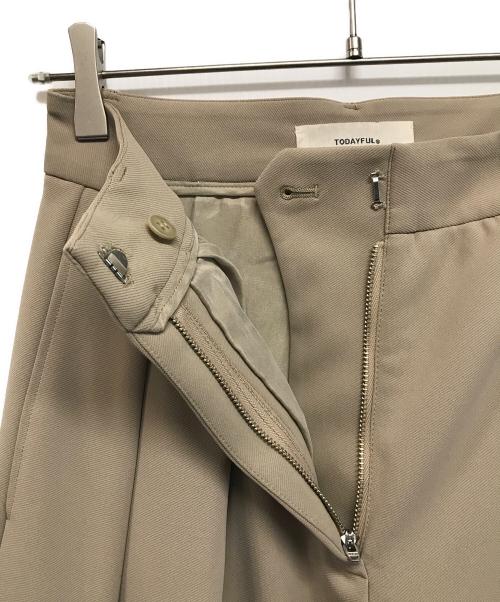 TODAYFUL（トゥデイフル）TODAYFUL (トゥデイフル) ダブルタックツイルトラウザーズ ベージュ サイズ:SIZE 38の古着・服飾アイテム