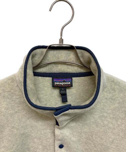 Patagonia（パタゴニア）Patagonia (パタゴニア) メンズ・ライトウェイト・シンチラ・スナップT グレー サイズ:Lの古着・服飾アイテム