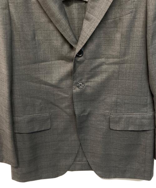 TOMORROW LAND PILGRIM（トゥモローランド ピルグリム）TOMORROW LAND PILGRIM (トゥモローランド ピルグリム) Super130's ウールシルク シングル3B Loro Piana SILK AIR グレー サイズ:46の古着・服飾アイテム