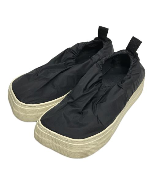 MM6 Maison Margiela（エムエムシックスメゾンマルジェラ）MM6 Maison Margiela (エムエムシックス メゾンマルジェラ) ナイロンスリッポン ブラック サイズ:35の古着・服飾アイテム