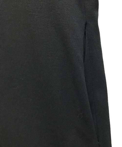 BARNEYS NEWYORK（バーニーズ・ニューヨーク）BARNEYS NEWYORK (バーニーズ・ニューヨーク) ワンピース ブラック サイズ:Freeの古着・服飾アイテム