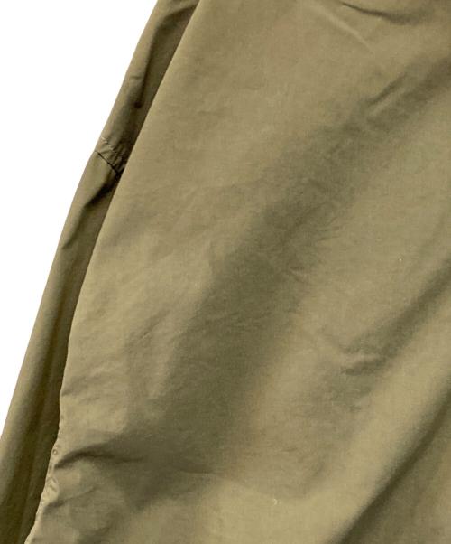 TIGHTBOOTH PRODUCTION（タイトブースプロダクション）TIGHTBOOTH PRODUCTION (タイトブースプロダクション) YUKICHI ANORAK カーキ サイズ:XLの古着・服飾アイテム