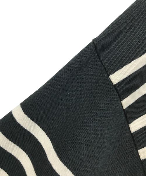 JOHNBULL（ジョンブル）Johnbull (ジョンブル) オーバーボーダーカットソー ブラック×ホワイト サイズ:Fの古着・服飾アイテム