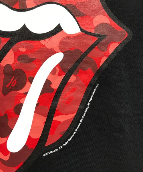 A BATHING APE（ア ベイシング エイプ）A BATHING APE (ア ベイシング エイプ) ROLLING STONES (ローリングストーンズ) 25SS Camo Tongue S/S Tee ブラック サイズ:XLの古着・服飾アイテム