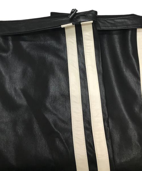 X-GIRL（エックスガール）X-GIRL (エックスガール) FAUX LEATHER CONTRAST LINE PANTS ブラック サイズ:SIZE Mの古着・服飾アイテム