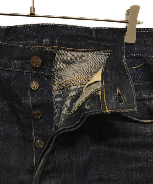 LEVI'S VINTAGE CLOTHING（リーバイス ビンテージ クロージング）LEVI'S VINTAGE CLOTHING (リーバイス ビンテージ クロージング) 501XX 1955年モデル セルビッジデニム インディゴ サイズ:SIZE 91cm (W36)の古着・服飾アイテム