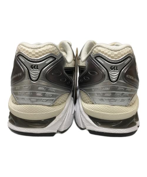 asics（アシックス）asics (アシックス) GEL-KAYANO 14 ホワイト サイズ:SIZE 25cm 未使用品の古着・服飾アイテム