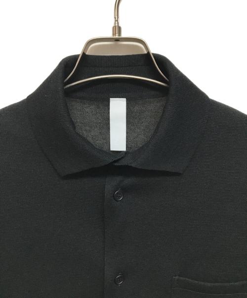 CFCL（シーエフシーエル）CFCL (シーエフシーエル) TC MILAN RIB SHORT SLEEVE SHIRT ブラック サイズ:SIZE 5の古着・服飾アイテム