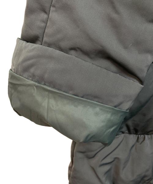 MONCLER GAMME ROUGE（モンクレール ガム ルージュ）MONCLER GAMME ROUGE (モンクレール ガム ルージュ) ダウンコート グレーの古着・服飾アイテム