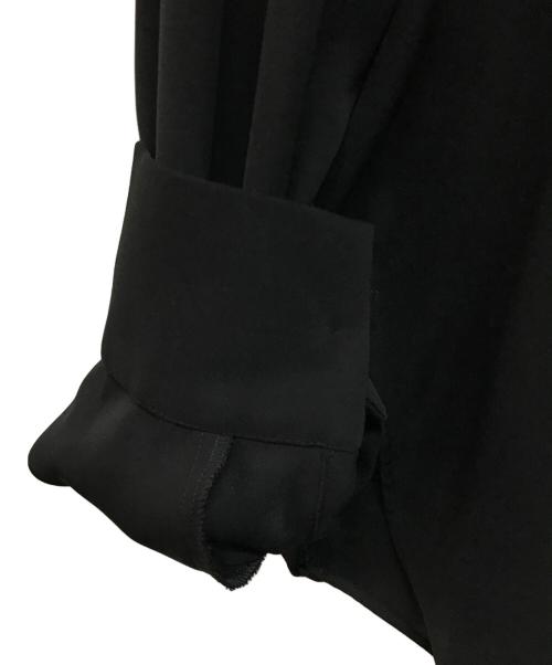 ENFOLD（エンフォルド）ENFOLD (エンフォルド) CIRCLE SHIRT ブラック サイズ:38の古着・服飾アイテム