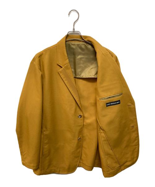ISSEY MIYAKE（イッセイミヤケ）ISSEY MIYAKE (イッセイミヤケ) プリーツ切替テーラードジャケット イエロー サイズ:4の古着・服飾アイテム