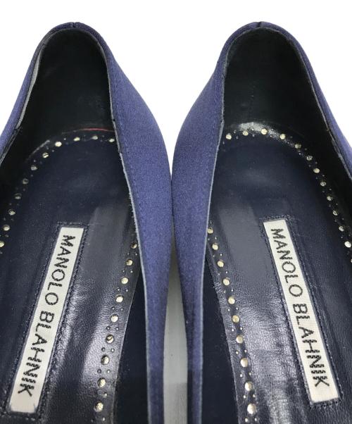 Manolo Blahnik（マノロブラニク）Manolo Blahnik (マノロブラニク) ビジューフラットサテンパンプス ネイビー サイズ:81/2の古着・服飾アイテム