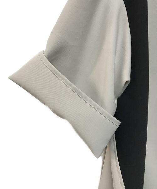 UNITED TOKYO（ユナイテッドトーキョー）UNITED TOKYO (ユナイテッドトーキョー) ストレッチツイルバンドカラーシャツ ベージュ サイズ:2の古着・服飾アイテム