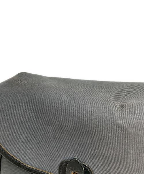 brady（ブレディ）brady (ブレディ) ARIEL TROUT LARGE グレーの古着・服飾アイテム