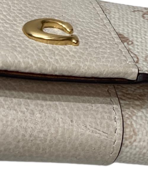 COACH（コーチ）COACH (コーチ) 6 リング キー ケース・ホース アンド キャリッジ プリント アイボリーの古着・服飾アイテム