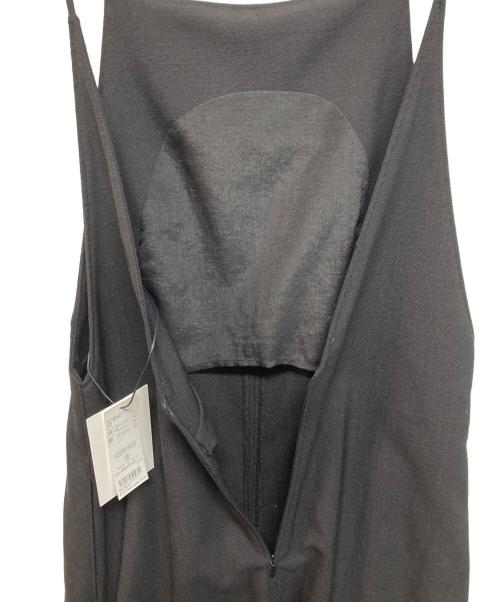 MIESROHE（ミースロエ）MIESROHE (ミースロエ) リネン見えバックオープンサマーワンピース ブラック 未使用品の古着・服飾アイテム