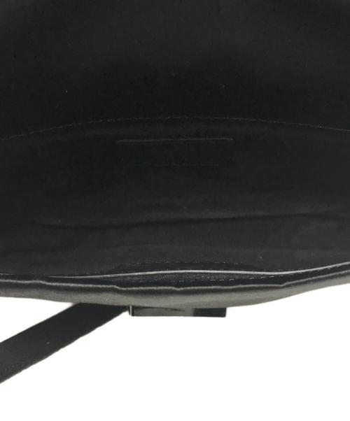 ANYA HINDMARCH（アニヤ・ハインドマーチ）ANYA HINDMARCH (アニヤハインドマーチ) 2WAYショルダーバッグ ブラックの古着・服飾アイテム