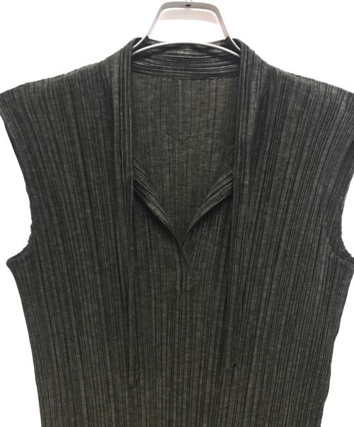 PLEATS PLEASE（プリーツプリーズ）PLEATS PLEASE (プリーツプリーズ) ボウタイワンピース カーキ サイズ:4の古着・服飾アイテム
