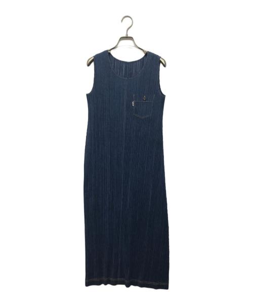PLEATS PLEASE（プリーツプリーズ）PLEATS PLEASE (プリーツプリーズ) デニム転写ノースリーブワンピース インディゴ サイズ:3の古着・服飾アイテム
