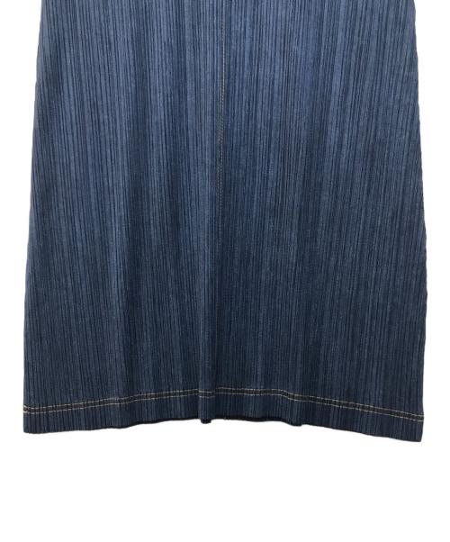 PLEATS PLEASE（プリーツプリーズ）PLEATS PLEASE (プリーツプリーズ) デニム転写ノースリーブワンピース インディゴ サイズ:3の古着・服飾アイテム