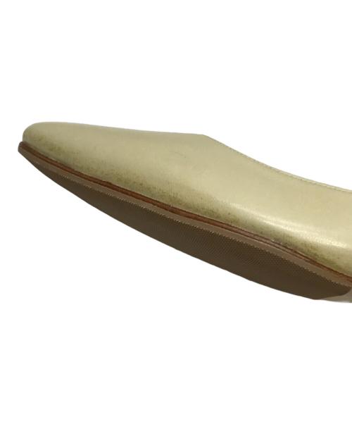 Manolo Blahnik（マノロブラニク）Manolo Blahnik (マノロブラニク) BBFLAT パンプス ベージュ サイズ:7の古着・服飾アイテム