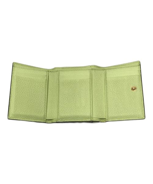GUCCI（グッチ）GUCCI (グッチ) エンボスロゴミニウォレットコンパクト ライトグリーンの古着・服飾アイテム